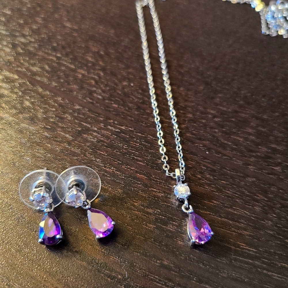 Necklace and earrings